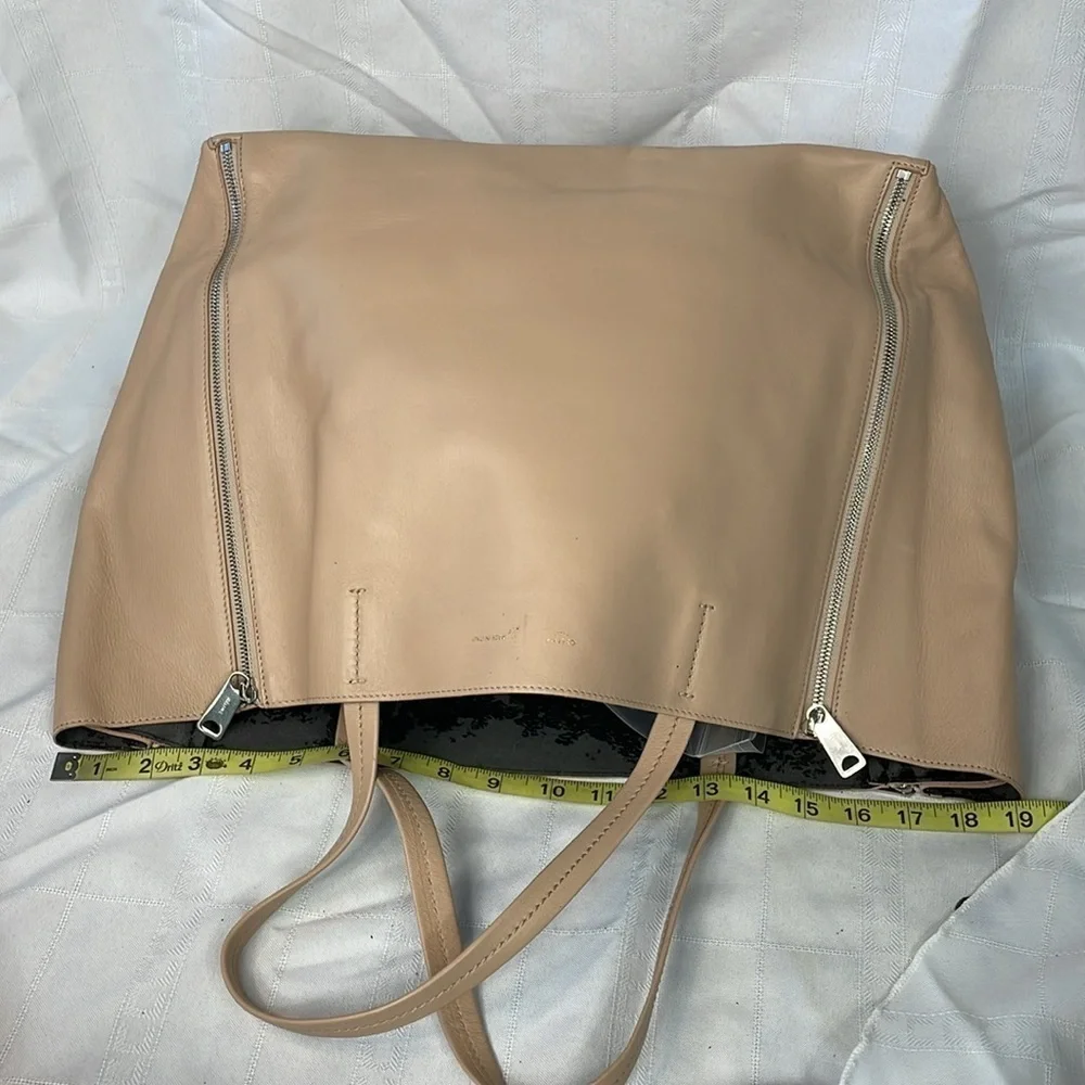 Rare Celine Horizontal Zip Gusset Cabas Tote Bag Large Shopper Beige Leather